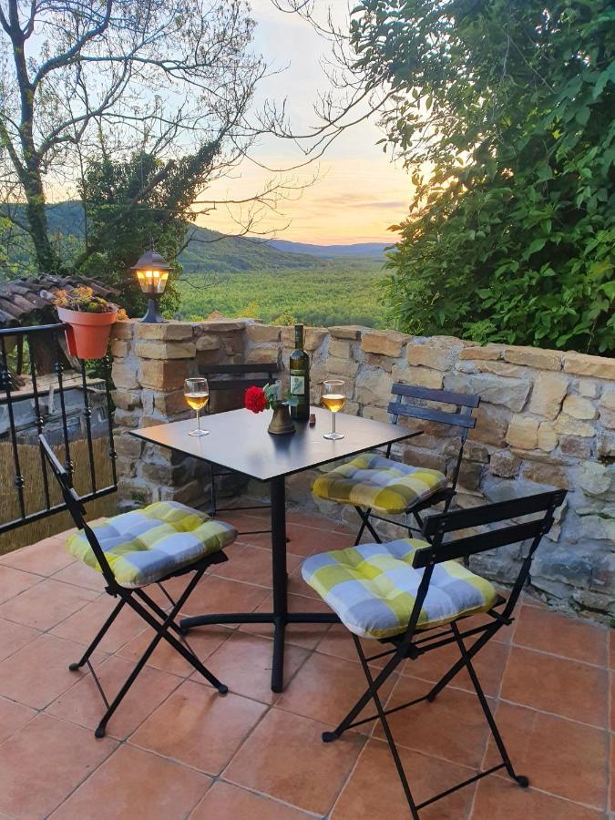 Casa Leonarda, authentic Istrian stone near Motovun, central Istria Zamask Luaran gambar