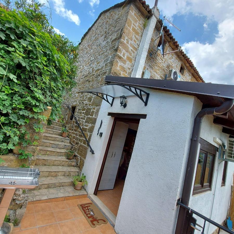 Casa Leonarda, authentic Istrian stone near Motovun, central Istria Zamask Luaran gambar